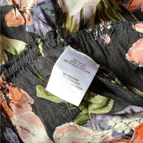 Patrons of peace sleeveless top - Picture 7 of 10